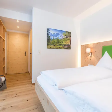 Sunseitn Bed & Breakfast 3*