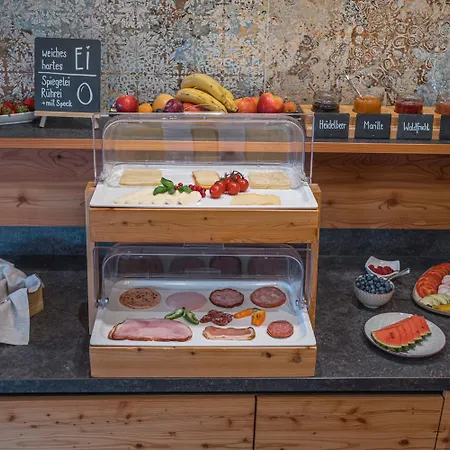 Sunseitn Bed & Breakfast 3*